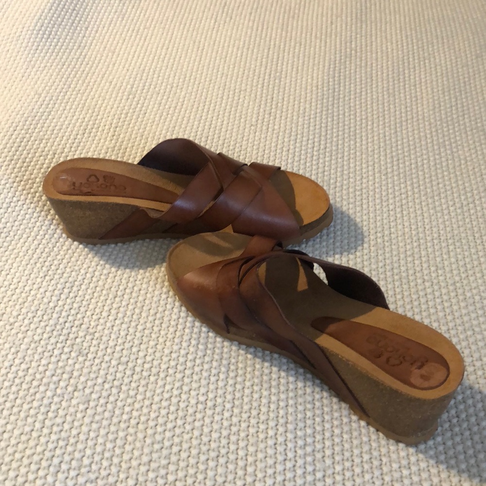 Wedge sandals